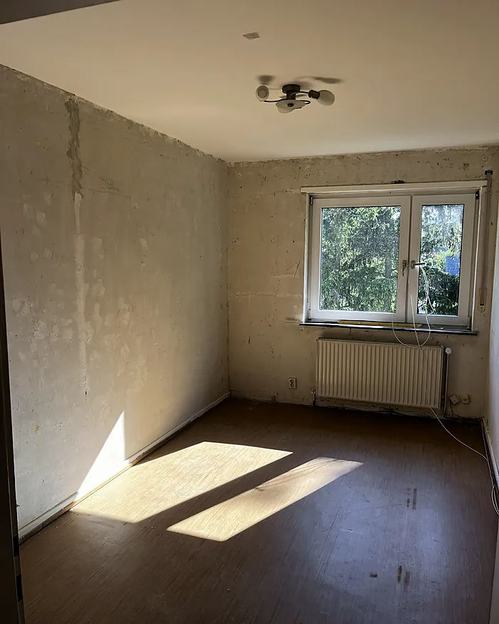 Besenreiner Raum nach der Entrümpelung